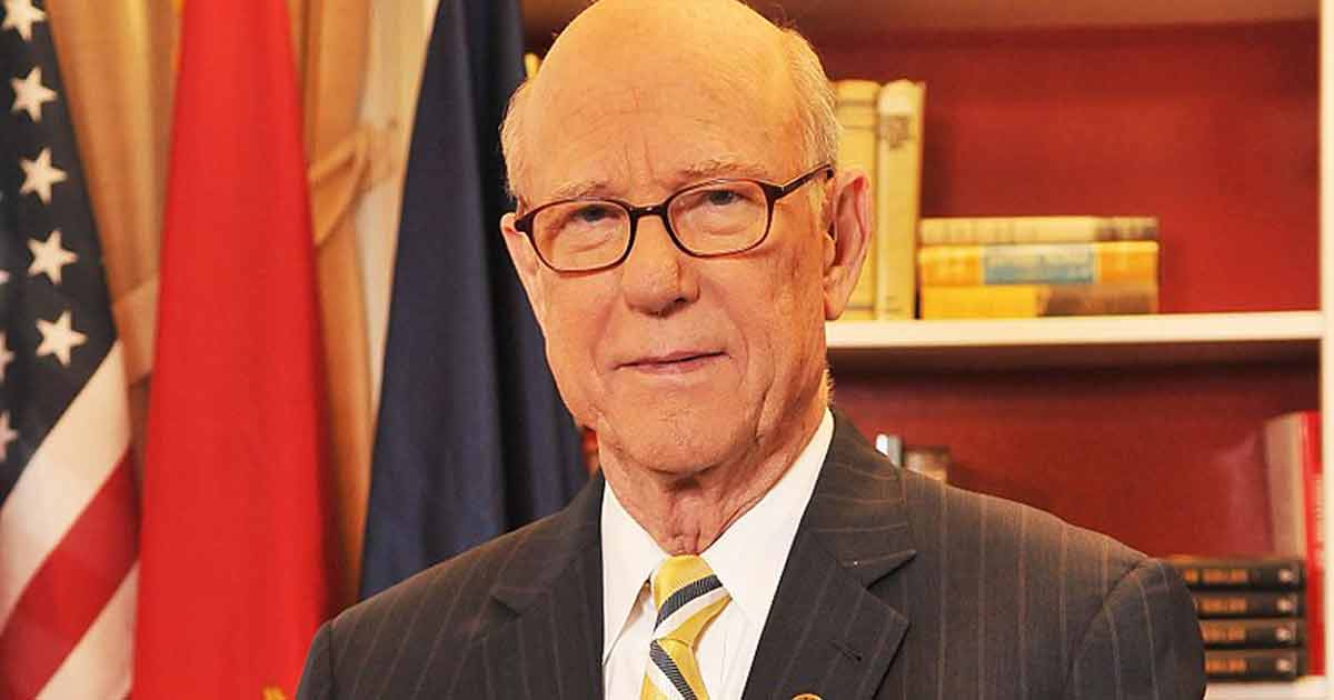 Kansas Senator Discusses Using CBD, Calls For More Research